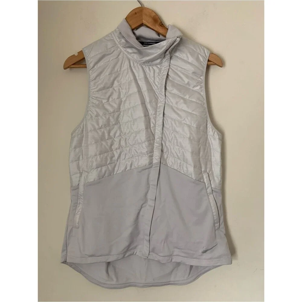 Nike essential filled